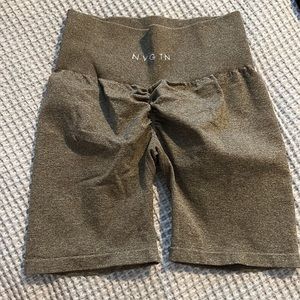 NVGTN, NWOT Mocha scrunch seamless shorts